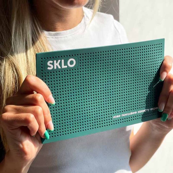 Антиковзаючий килимок SKLO для поклейки захисту екрану смартфонів (22x13 см)